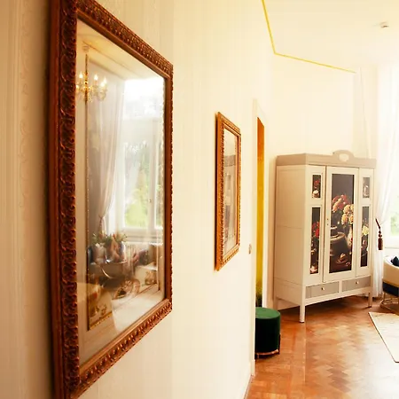 Chateau Morreau 4*