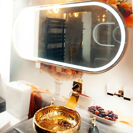 Chateau Morreau Bed and Breakfast