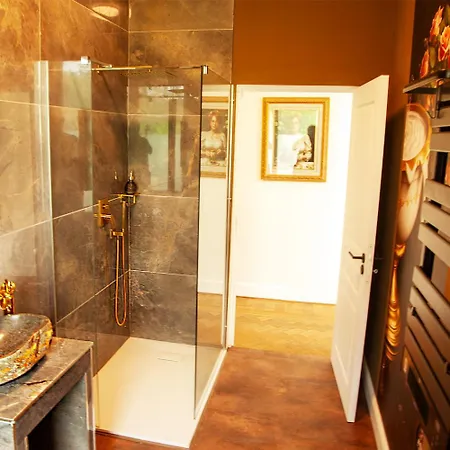 Chateau Morreau Bed and Breakfast