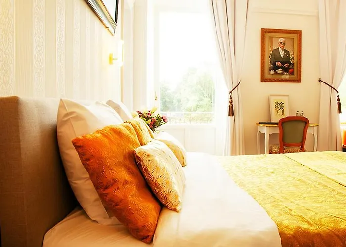 Chateau Morreau 4*