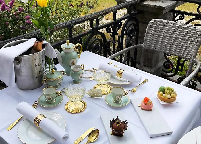 Chateau Morreau Bed & Breakfast 4*