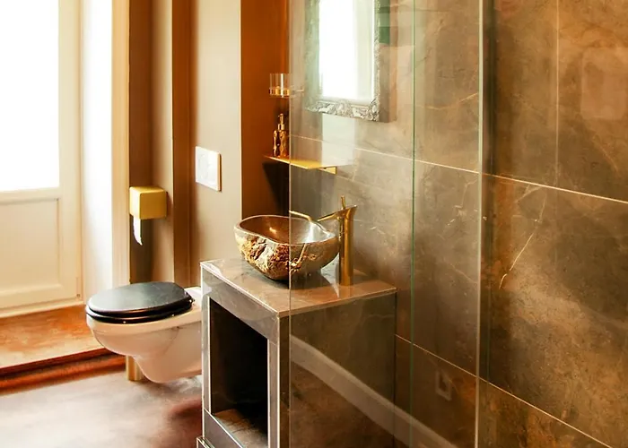 Chateau Morreau Bed & Breakfast 4*